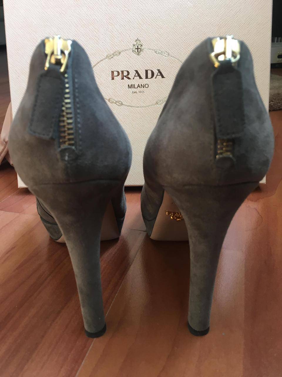prada-grey-calzature-donna-camoscio-2-pumps-size-eu-40-approx-us-10